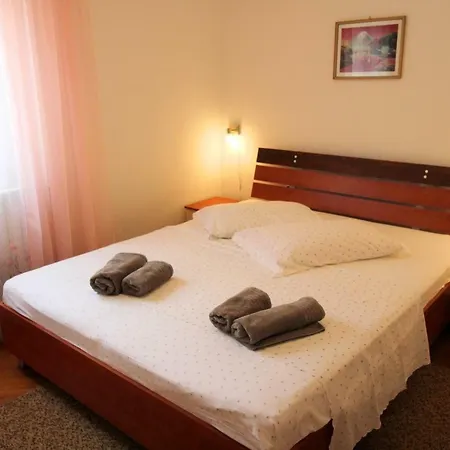 Semesterbostad Valentina